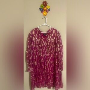 June and Vie, 2x, hot pink and metallic dreas